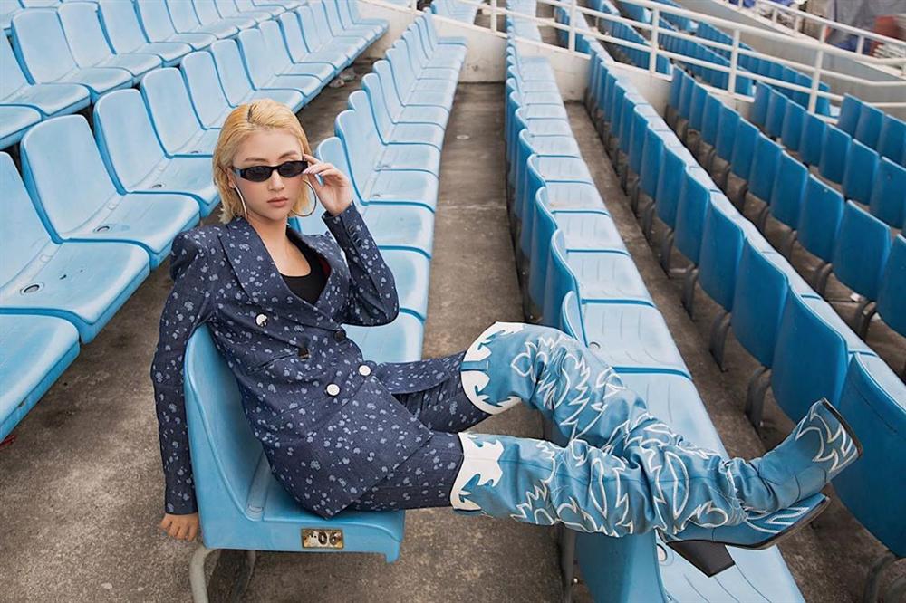 Trước khi đi boots mặc bikini chạy lông nhông, Quỳnh Anh Shyn từng khiến dân tình tá hỏa vì những màn phối đồ khó hiểu-10