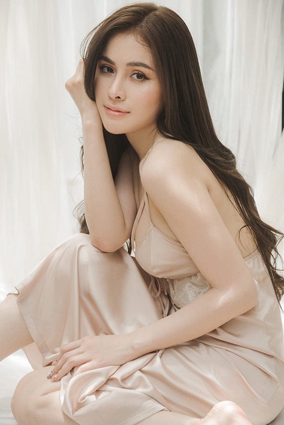 Á hậu Thư Dung đẹp như sương mai, khoe dáng mong manh cuốn hút-6