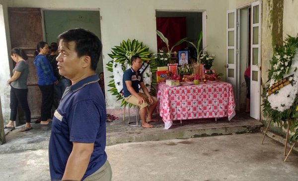 Con trai tử vong khi phẫu thuật gãy chân, bố ngờ nghệch hỏi: Phóng ảnh làm gì mà to thế?”-4