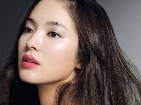 5 nốt ruồi được cho là khắc chồng, lăng nhăng, dễ ngoại tình, nhất định phải xóa