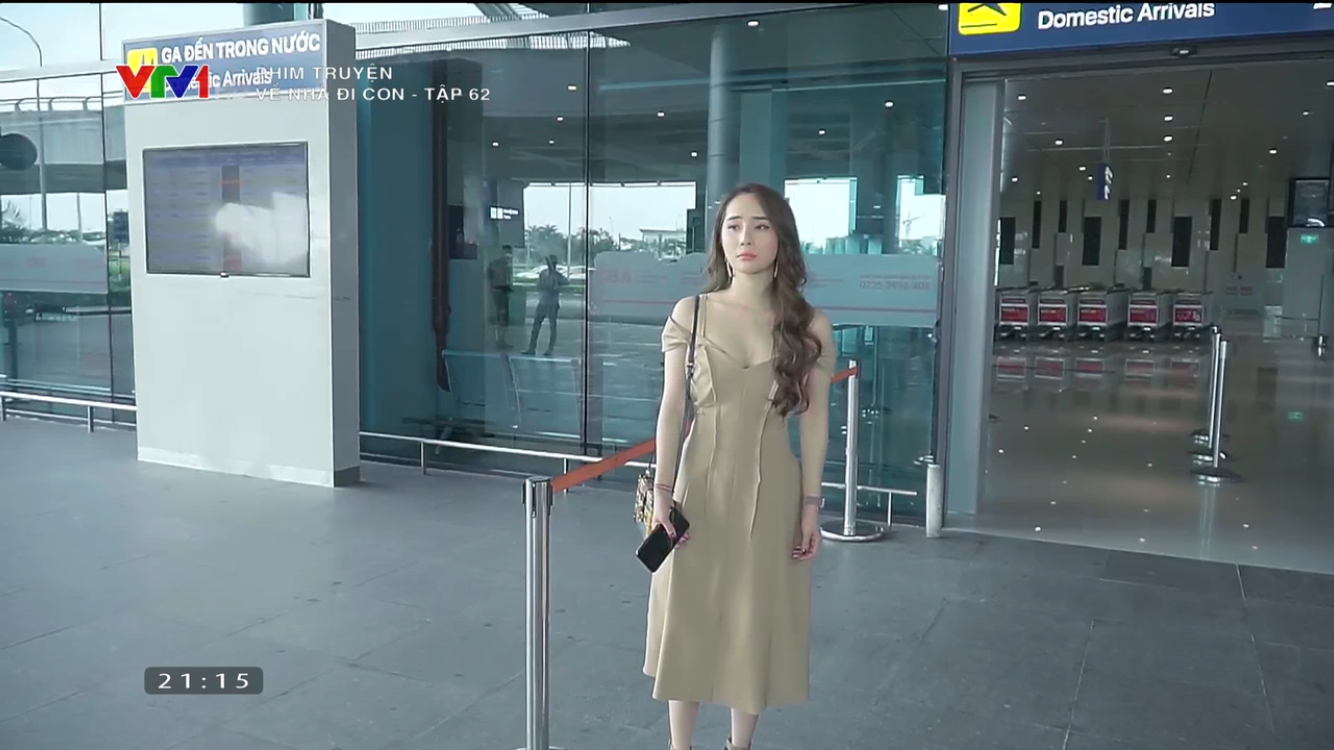 Về nhà đi con: Nhã hụt hẫng nhìn Vũ chạy như bay về bên Thư, tình tiết phim bỗng đảo chiều ngoạn mục!-6