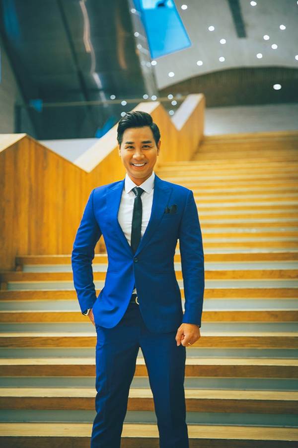 Khánh Thi và chồng trẻ Phan Hiển như cô dâu chú rể, tình tứ ở sự kiện-11