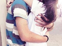 Sau cái ôm của bạn trai, cô gái phải nhập viện và nhận kết quả choáng váng Sau cái ôm của bạn trai, cô gái phải nhập viện và nhận kết quả choáng váng