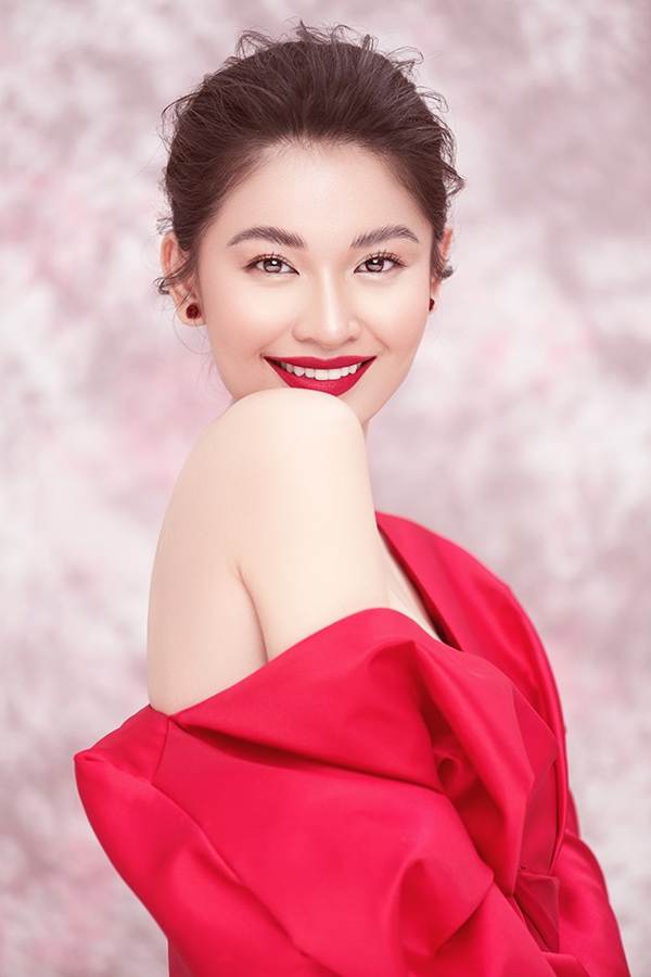 Nhan sắc ngày càng ngọt ngào, gợi cảm của Á hậu Thuỳ Dung ở tuổi 23-10