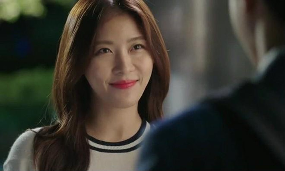 Phát hiện chồng còn giữ ảnh nóng với tình cũ, vợ trẻ hỏi 1 câu khiến anh phải quỳ sụp xuống xin lỗi, vợ trẻ hỏi 1 câu khiến anh phải quỳ sụp xuống xin lỗi-1