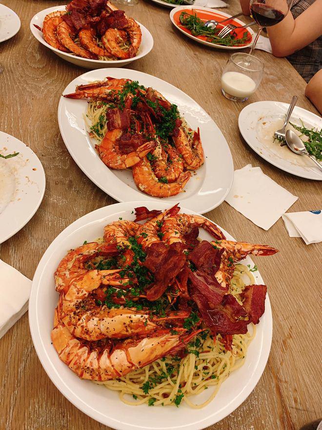 Mì tôm nhà người ta và của chồng Phan Như Thảo nấu cho vợ sao khác một trời một vực!-5