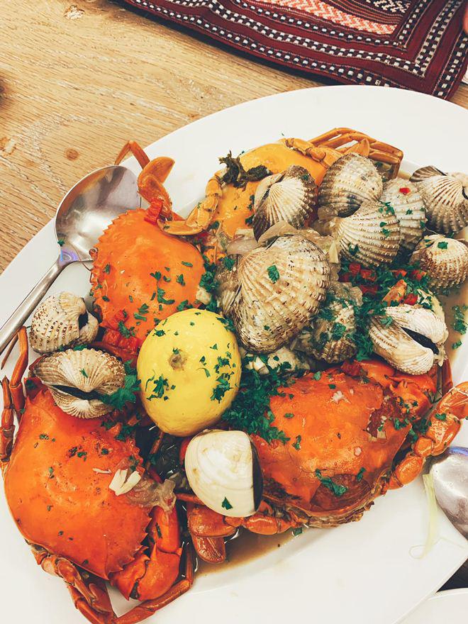 Mì tôm nhà người ta và của chồng Phan Như Thảo nấu cho vợ sao khác một trời một vực!-11