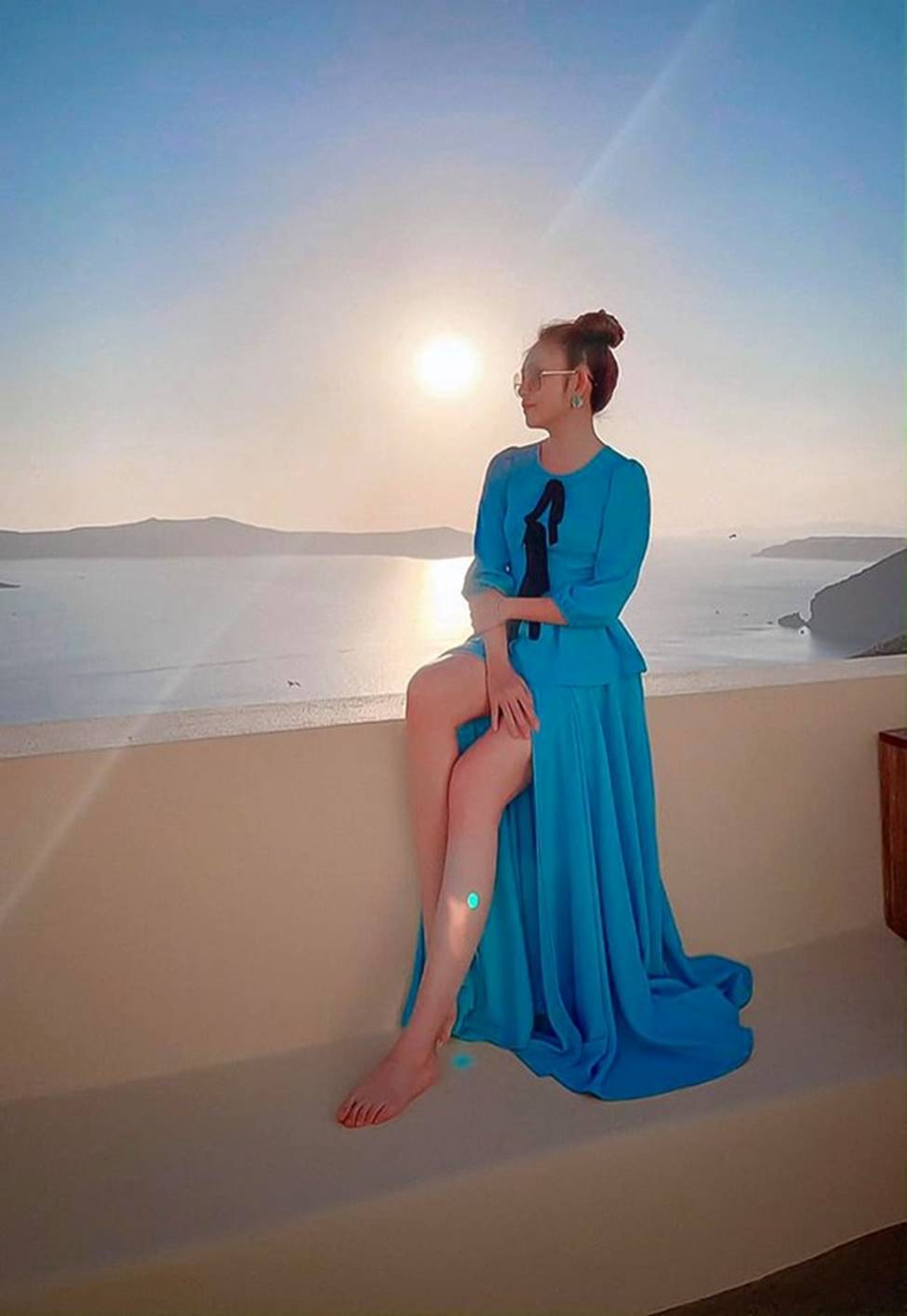 Đến mòn con mắt với nét hấp dẫn của 2 mỹ nhân mê đẻ showbiz Việt-15
