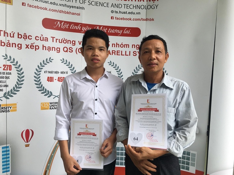 Hai anh em sinh đôi học giỏi được tuyển thẳng vào ĐH Bách khoa Hà Nội-1