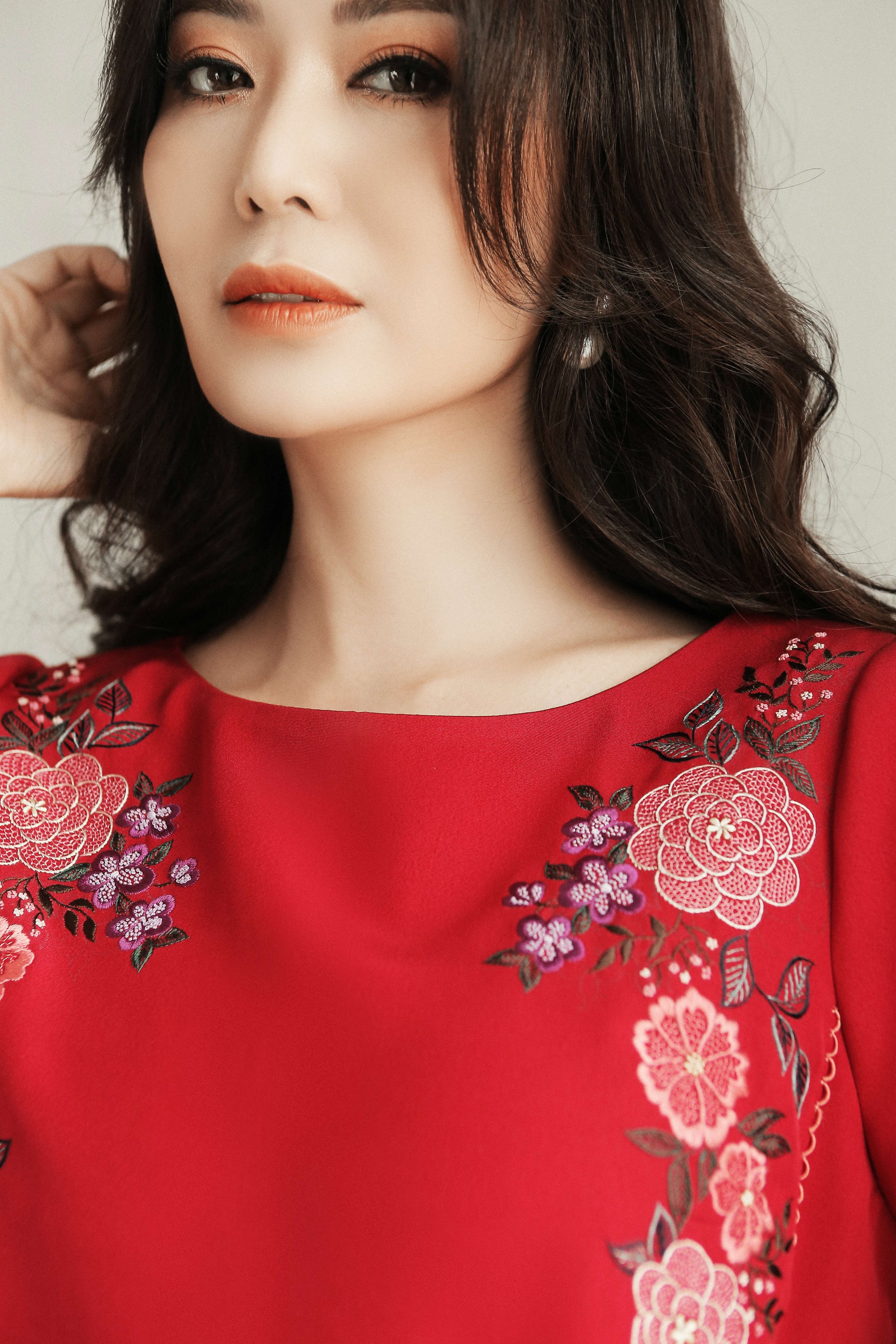 Chuyện về cô Hoa hậu ly hôn trước tuổi 30, thị phi gắn liền với loạt phát ngôn gây bão: Thà khóc trên Mercedes còn hơn trên Wave tàu-7