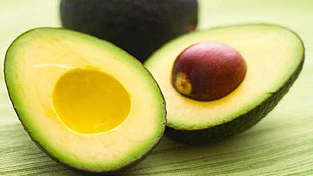 Người bán hoa quả không bao giờ bật mí: Cách chọn bơ sáp thơm ngon vừa chín tới, không bị sượng đắng-2