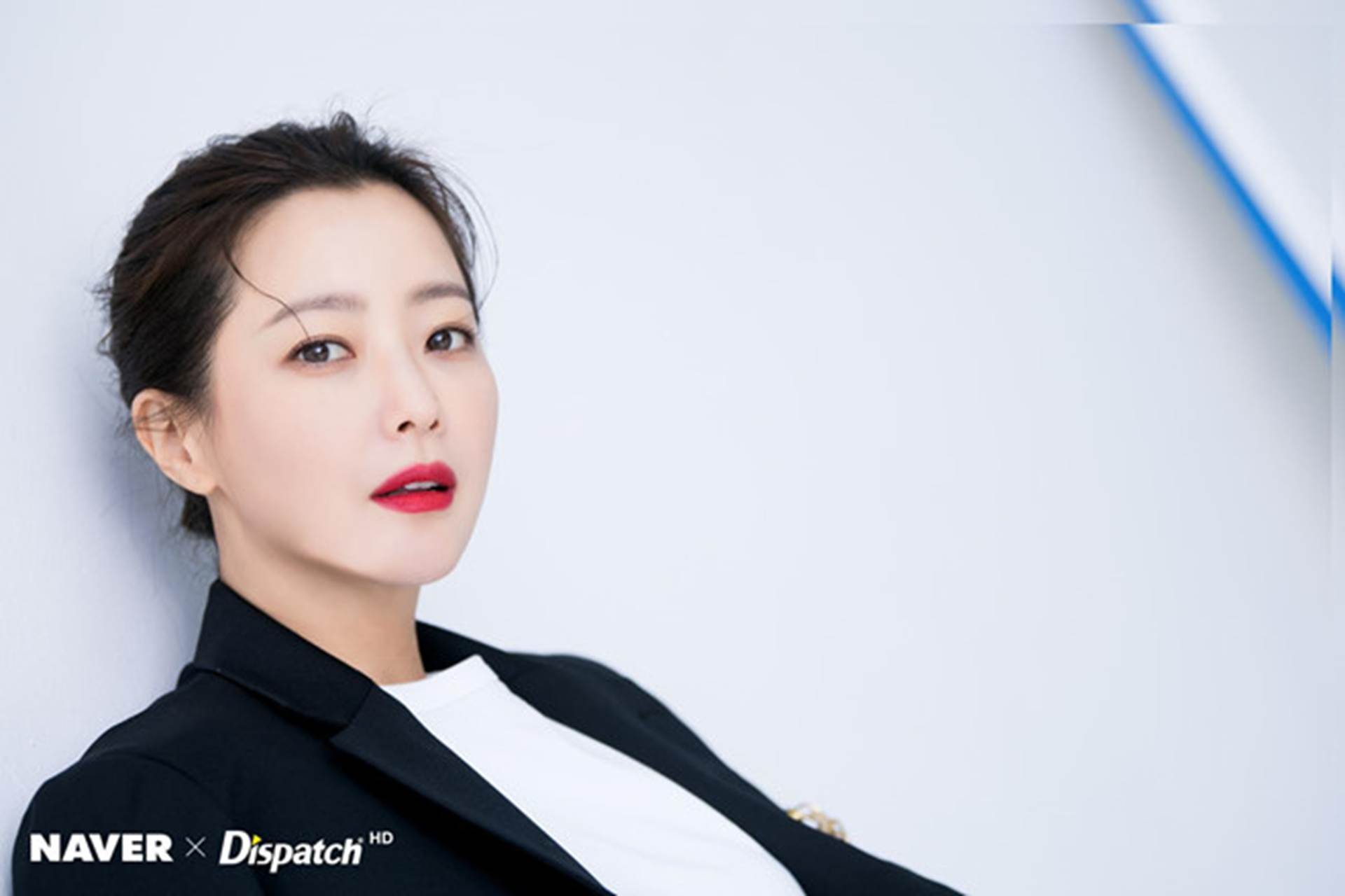 Kim Hee Sun - biểu tượng sắc đẹp trẻ trung ở tuổi 42-7