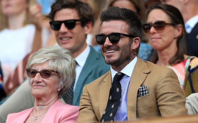 David Beckham ở tuổi 44 vẫn đẹp trai lãng tử, khí chất ngút trời, làm sáng rực một góc khán đài Hoàng gia-1
