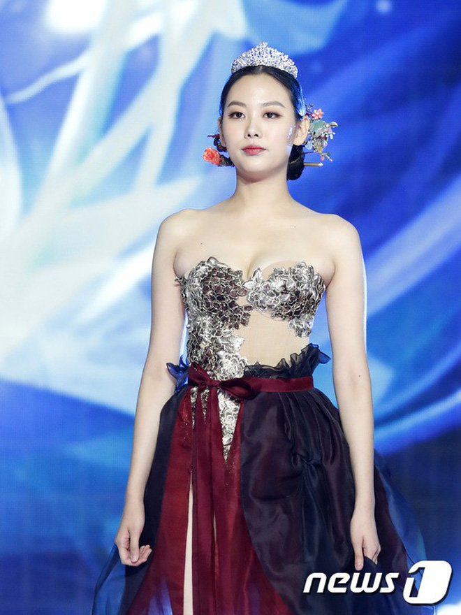 Chung kết Hoa hậu Hàn Quốc 2019 gây bão: Tân Hoa hậu xinh đến mức dìm cựu Hoa hậu, dàn Á hậu đằng sau bị chê mặt nhựa-20