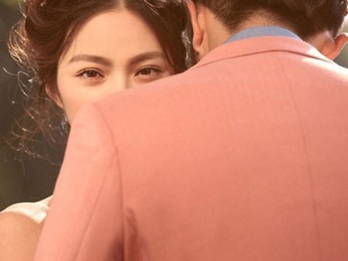 Chồng ngoại tình thản nhiên nhìn bồ gọi hội tới đuổi vợ con ra khỏi nhà, ngờ đâu 10 phút sau 