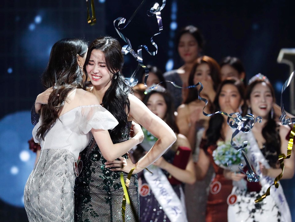 Xuất thân của Tân Hoa hậu Hàn Quốc có bố tù tội đang bị đào bới-1