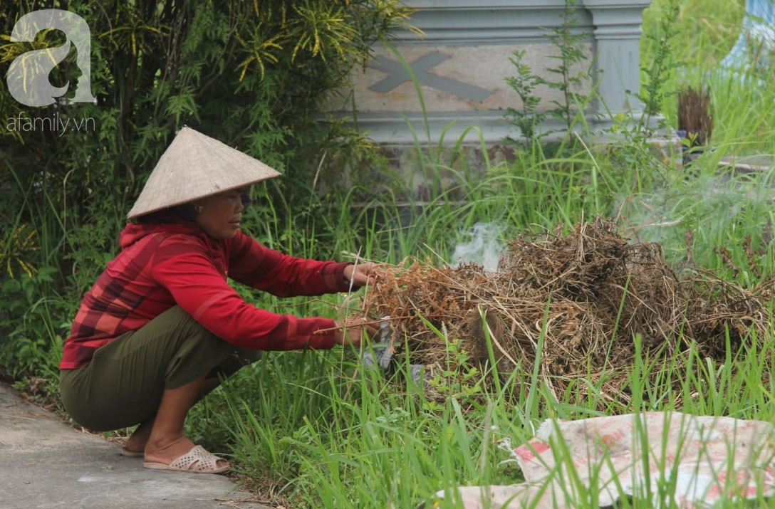 Người phụ nữ kể chuyện đi nhặt gần 27.000 thai nhi bị bỏ rơi: Tụi nó ở trong túi nylon, có còn nguyên vẹn nữa đâu...-4