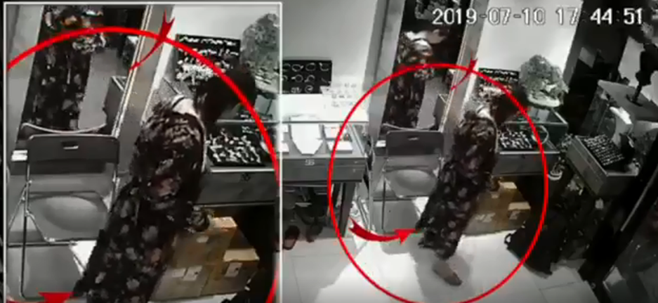 Cô gái trẻ khiến dân mạng choáng váng với thủ đoạn trộm cắp tinh vi tại cửa hàng nữ trang-3