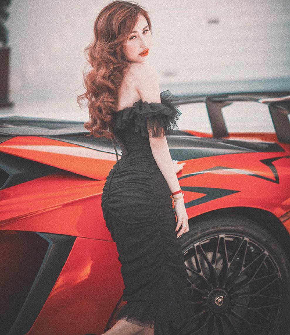 Nhan sắc ngày càng trẻ đẹp của vợ đại gia Minh Nhựa: Body nuột nà không hề thua chị kém em-20