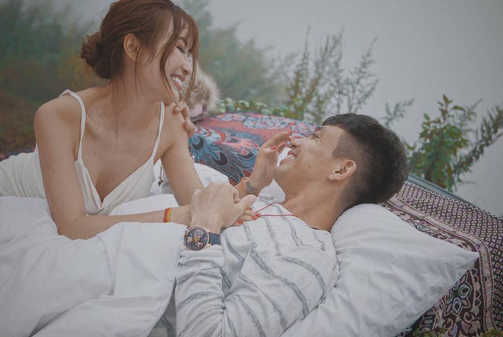 Nhan sắc ngày càng trẻ đẹp của vợ đại gia Minh Nhựa: Body nuột nà không hề thua chị kém em-24