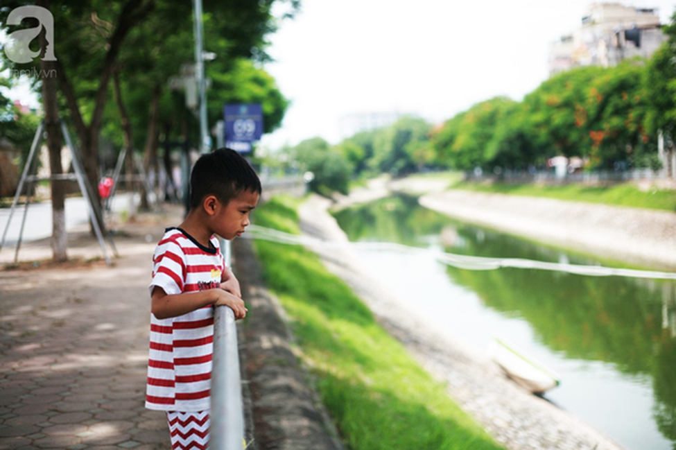 Chùm ảnh: Qua rồi thời đen đúa vẩn đục, giờ đây nước sông Tô Lịch đổi màu xanh rêu đẹp đến ngỡ ngàng-4
