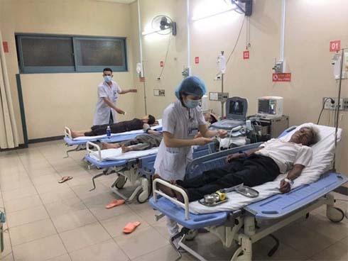 Hơn 70 người nhập viện sau khi cùng dự đám cưới-1