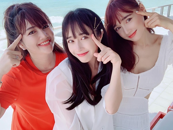 Bất ngờ trước nhan sắc giống hệt nhau của 3 chị em Nhã Phương trong hình ảnh đi nghỉ dưỡng cùng gia đình-5