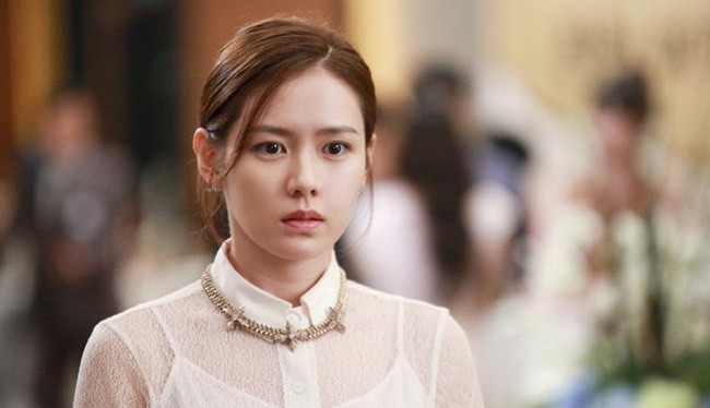 Chiêu nhẹ tênh vợ cũ trả đũa khiến gã đàn ông từng chạy theo bồ uất nghẹn cắn răng nín lặng-1