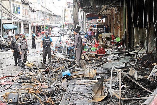 Du lịch tình dục hút khách tới biên giới Thái Lan bất chấp bom&nbsp;đạn-1