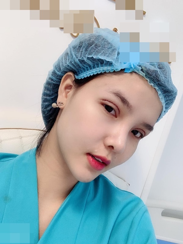 Bất chấp sự phản đối của Mạc Hồng Quân, Kỳ Hân công khai phẫu thuật thẩm mỹ lần thứ n với gương mặt sưng phù khó nhận diện-2