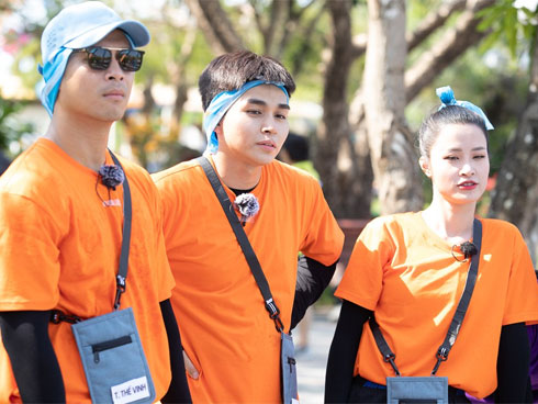 Vừa nhận tin vui kết hôn, Đông Nhi đã khốn khổ vì bị lừa đảo, Phạm Quỳnh Anh lại tiết lộ thêm tính cách của đàn em-4
