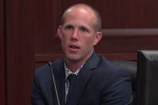 Bé trai nói: Bố làm đau mẹ nhưng chẳng ai tin, 21 năm sau sự thật kinh hoàng hé lộ-5