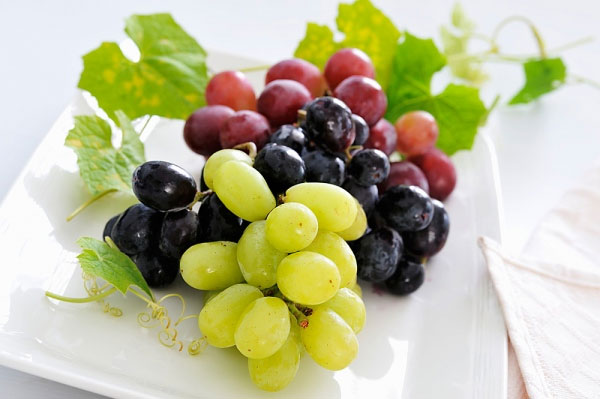 Bí quyết chọn nho tươi ngon, không ngâm hóa chất bằng mắt thường mẹ nào cũng nên biết để không bị lừa-3