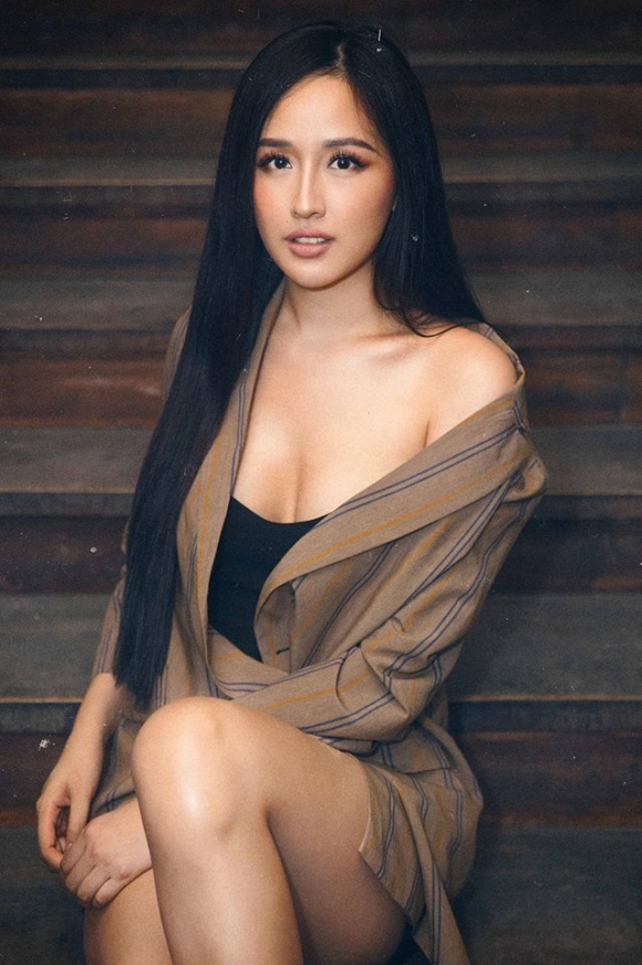 Vừa úp mở chuyện kết hôn, Hoa hậu Mai Phương Thúy đã lại đăng ảnh táo bạo thế này-4