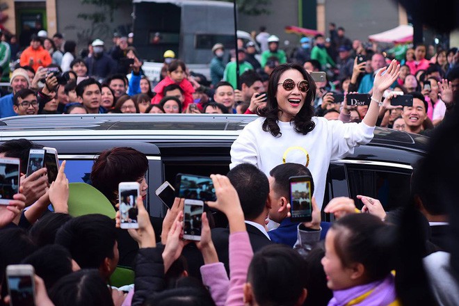 Bị soi viết status bằng tiếng Anh trong khi fan toàn người Việt, Mỹ Tâm đáp trả đầy khí chất khiến ai nấy vỗ tay rào rào-4