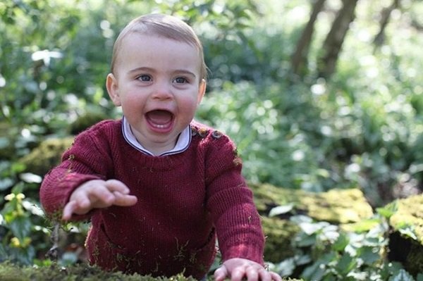 Không phải William hay Harry, đây mới là vị Hoàng tử đang gây bão nước Anh-2