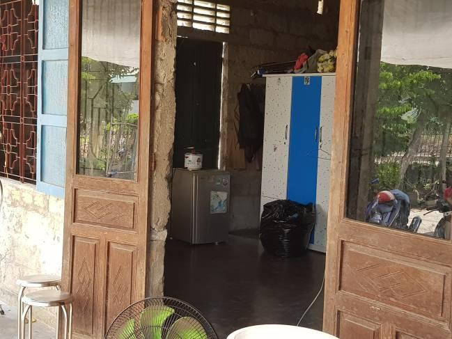 Cha giết con trai 4 tháng tuổi chỉ vì khóc không chịu nín?-1