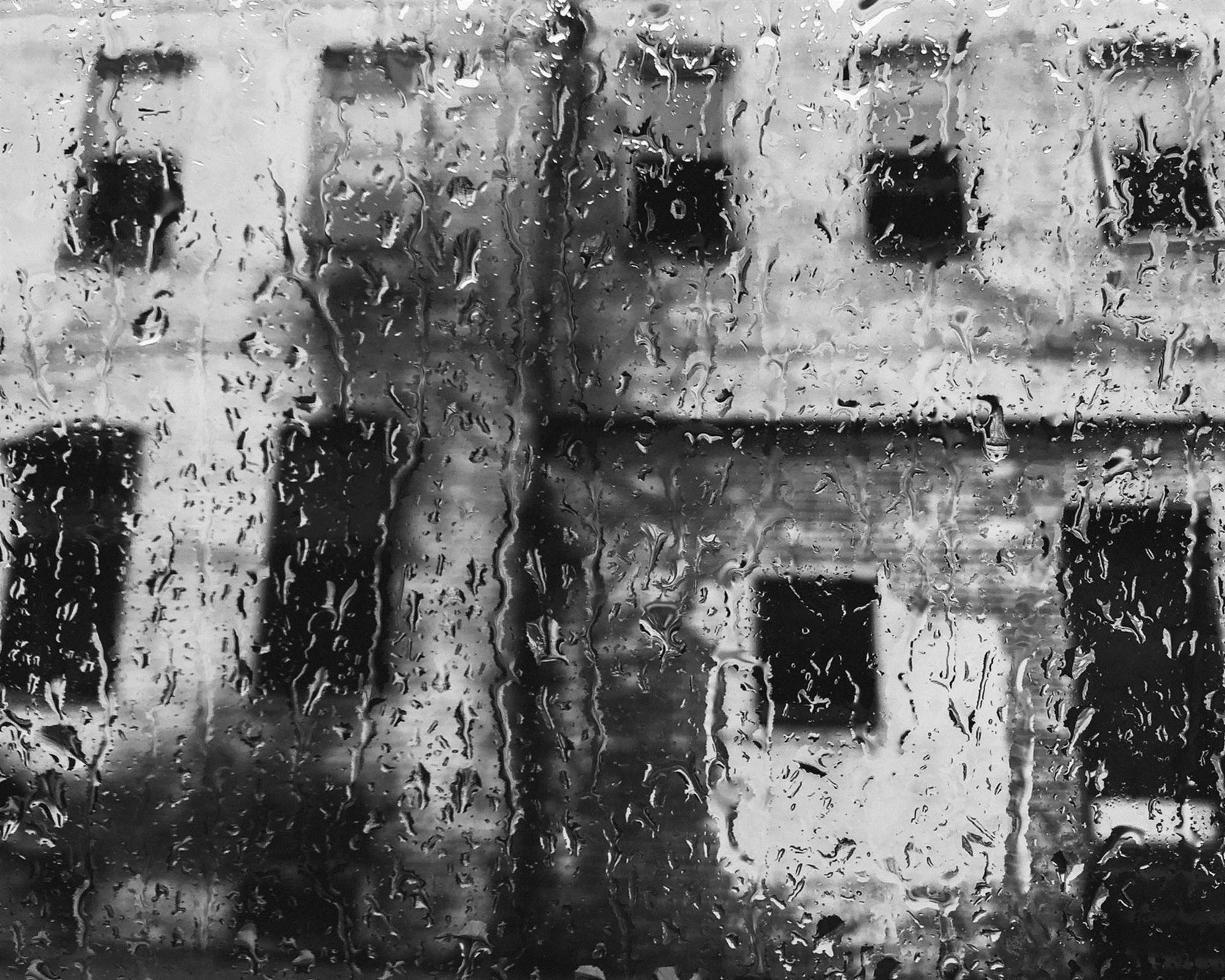 Nhật ký qua ảnh đầy xúc cảm của nữ y tá bị cưỡng hiếp và phải tự mình tìm lấy ánh sáng giữa hố sâu tăm tối-16