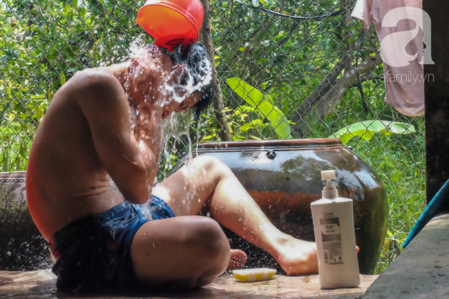 Nụ cười giòn tan của bà ngoại 12, kể chuyện mang bầu 6 tháng vẫn leo trên ngọn dừa, cất được nhà trăm triệu cho chồng-13