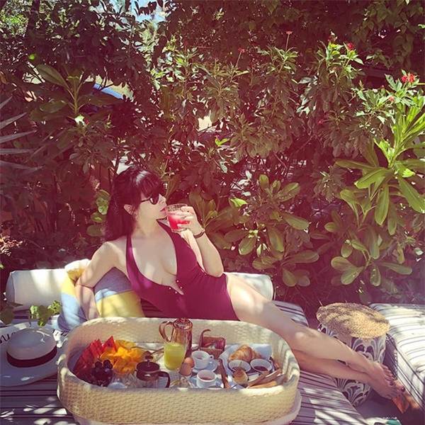 Vợ BTV Quốc Khánh khoe ảnh bikini nóng bỏng mắt-1