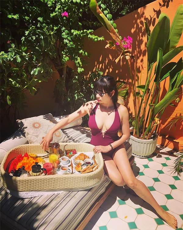 Vợ BTV Quốc Khánh khoe ảnh bikini nóng bỏng mắt-2