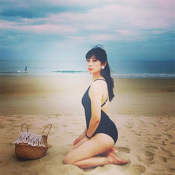 Vợ BTV Quốc Khánh khoe ảnh bikini nóng bỏng mắt-7