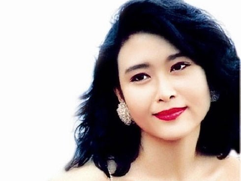 4 Hoa hậu phim 18+ Hong Kong: Người đổi đời nhờ lấy đại gia, kẻ 3 lần đò