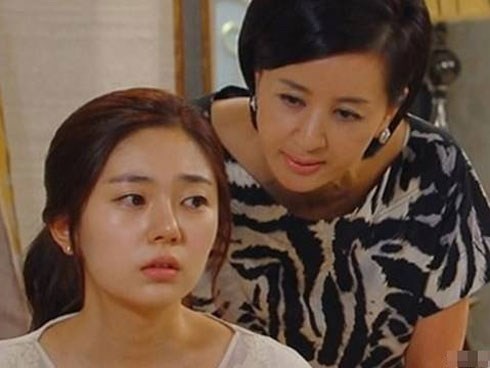 Góp 5 triệu tiền ăn vẫn phải lủi thủi cơm rau, con dâu 