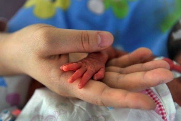 Tâm sự ứa nước mắt của ông bố có con thi đại học được 21 điểm dù chào đời chỉ nặng 1,35kg-1