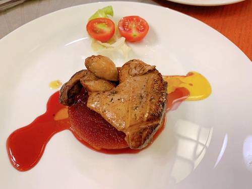 Vợ xinh của Đăng Khôi đi du lịch vẫn vào bếp làm món nhà giàu: Bất ngờ với mức giá-3