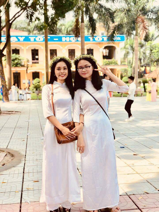 Loạt gái xinh thủ khoa Đại học 2019: Người điểm thi cao nhất nước, người nhiều môn đạt gần tuyệt đối!-8