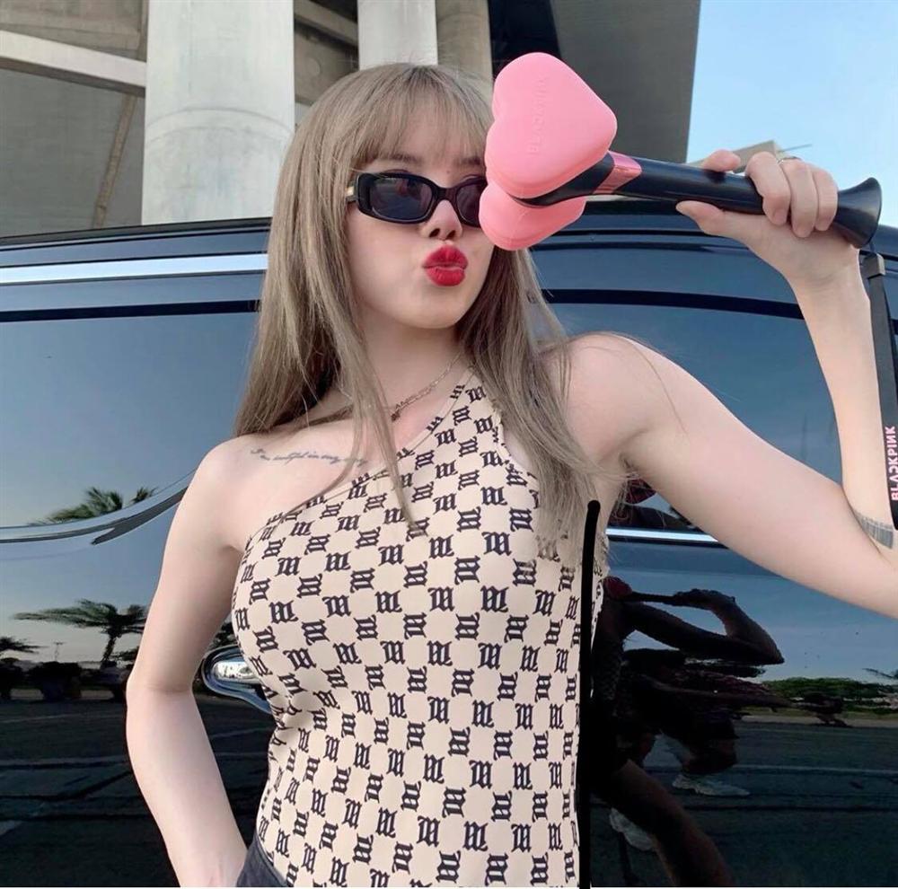 Bị chê bắt chước Lisa (BLACKPINK), Thiều Bảo Trâm đáp trả thế nào mà dân tình đồng loạt chấm 10 điểm thanh lịch-2