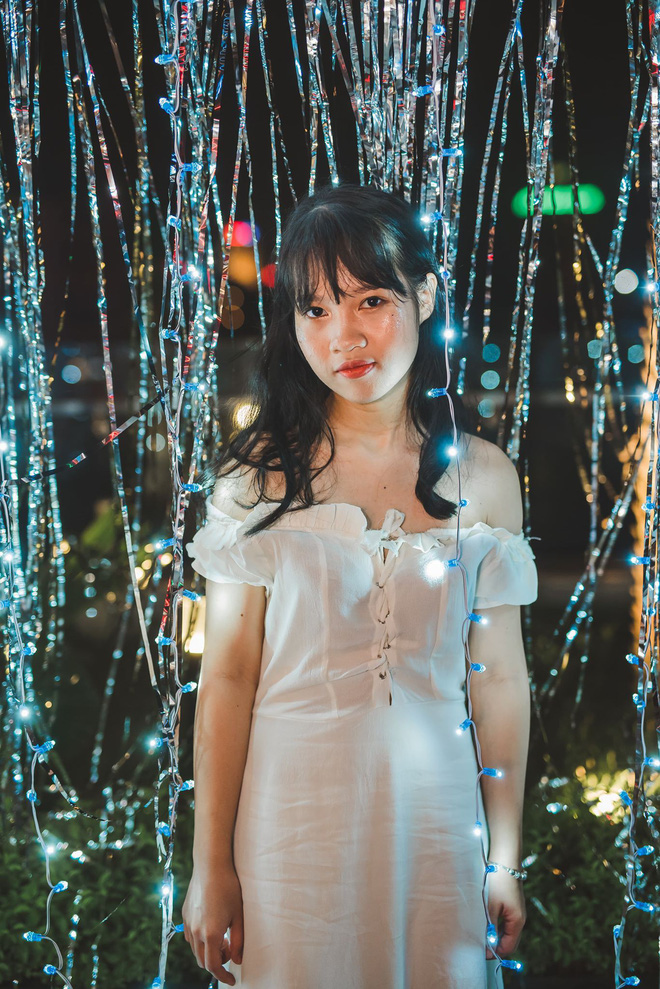 Loạt gái xinh thủ khoa Đại học 2019: Người điểm thi cao nhất nước, người nhiều môn đạt gần tuyệt đối!-13