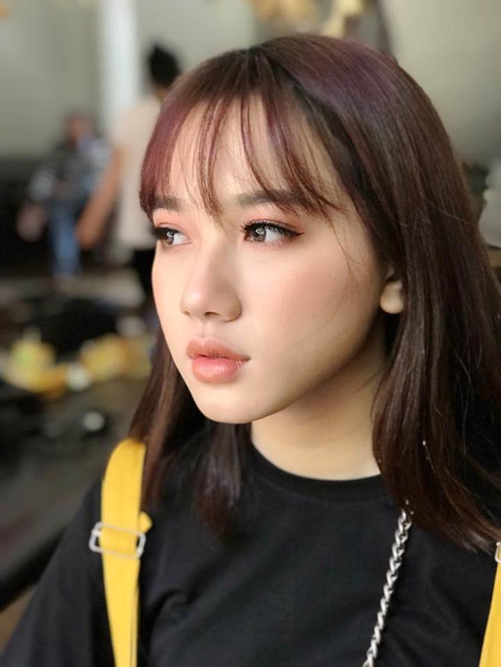 Nữ sinh Sân khấu Điện ảnh được chú ý sau bức ảnh selfie tập quân sự-9